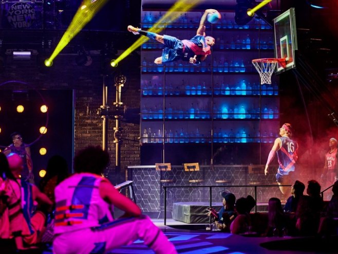 Košarkaška akrobatska grupa (FOTO: thefacetheam.com) - 