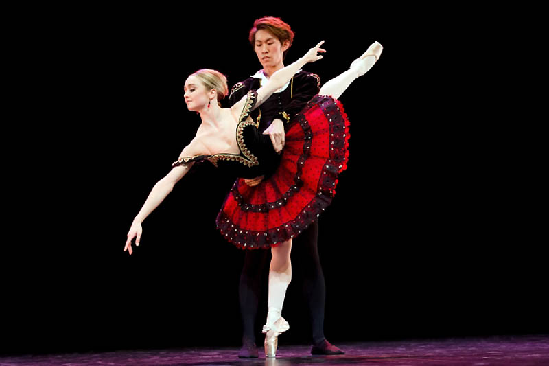 Baletsko takmičenje u dvorani "Queen Elizabeth Hall" u Londonu...