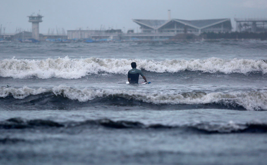 Valovi u Јapanu najavljuju dolazak nevremena