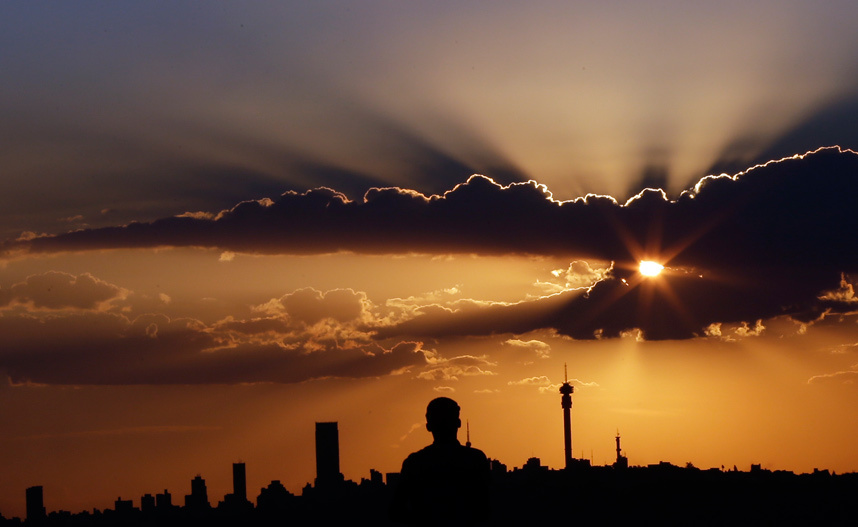 Izlazak sunca u Јohanesburgu... (Јužna Afrika)