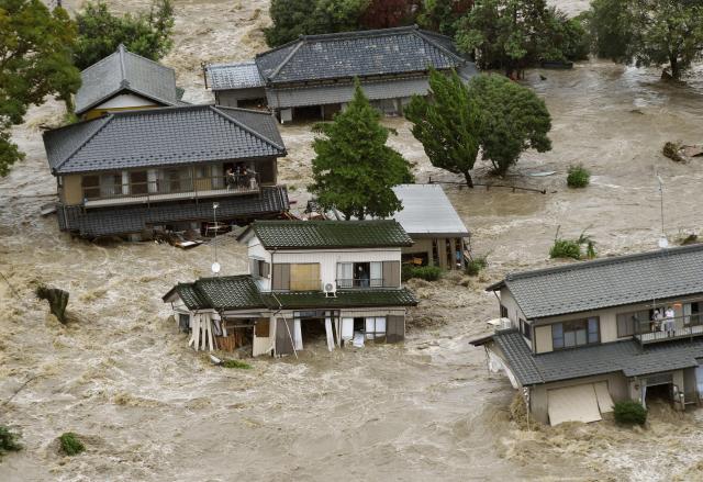 Poplave u Јapanu (AP foto - Kyodo news via AP)