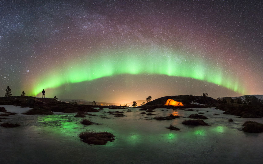Polarna svjetlost "Aurora borealis" iznad Norveške (Foto: Tommy Eliassen/Solent News)