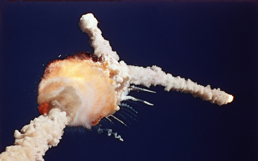 Šokantanto i nevjerovatno: Eksplozija nakon lansiranja spejs šatla  (AP Photo/Bruce Weaver)