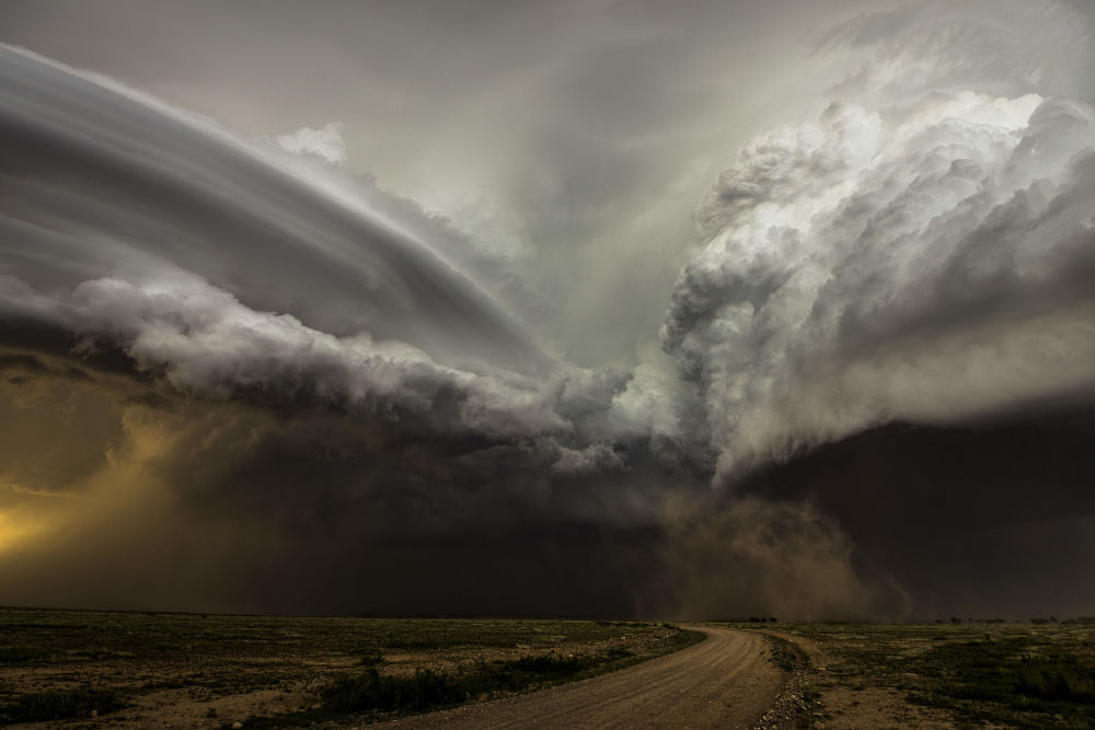 Sudar dvije oluje u Novom Meksiku... (Foto: Camelia Czuchnicki/Weather photographer of the year)