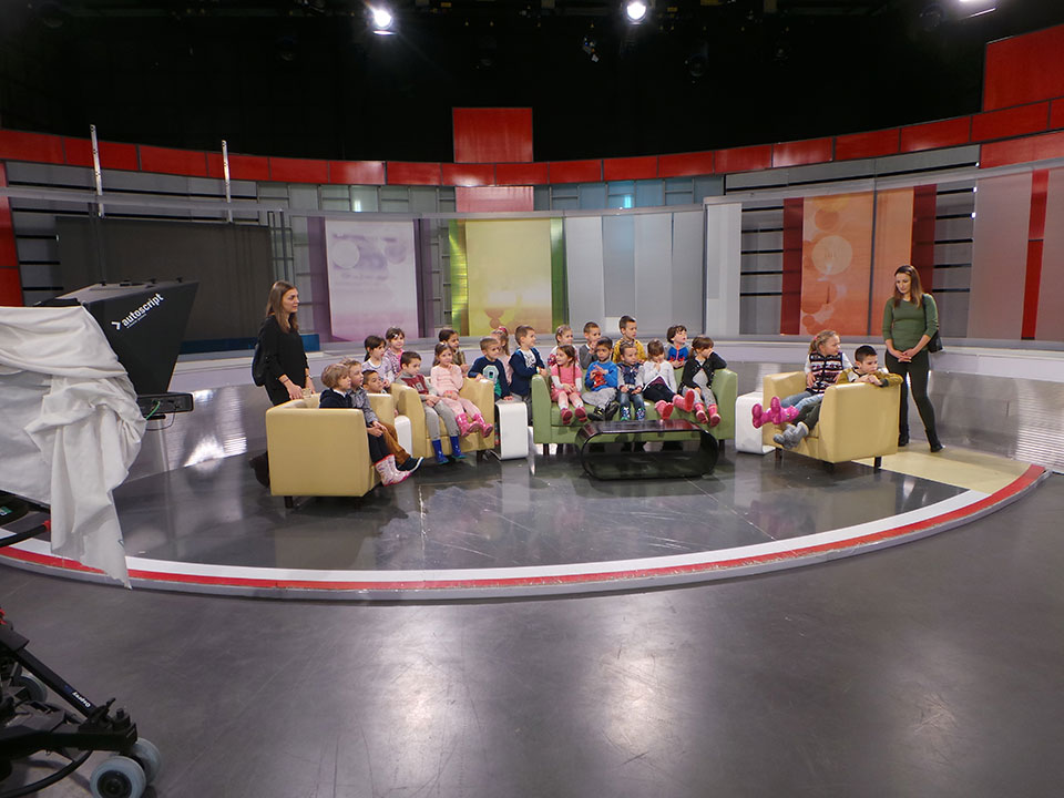Posjeta djece vrtića „Zvjezdica“ prostorijama RTV doma