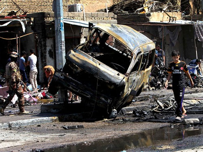 Bombaški napad u Iraku - Foto: AP