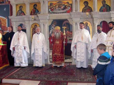 Vladika Hrizostom služio liturgiju u Han Pijesku - Foto: SRNA