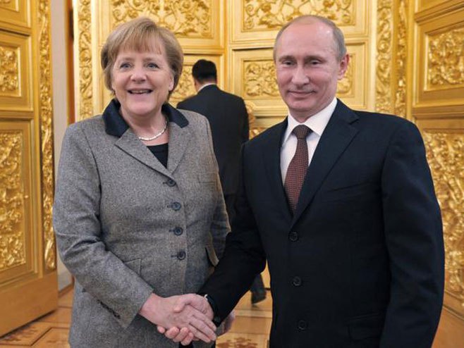 Merkel i Putin (arhiva) - Foto: Beta/AP
