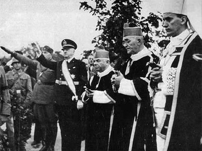 Nadbiskup Alojzije Stepinac (krajnje desno) Foto: Vikimedija - 