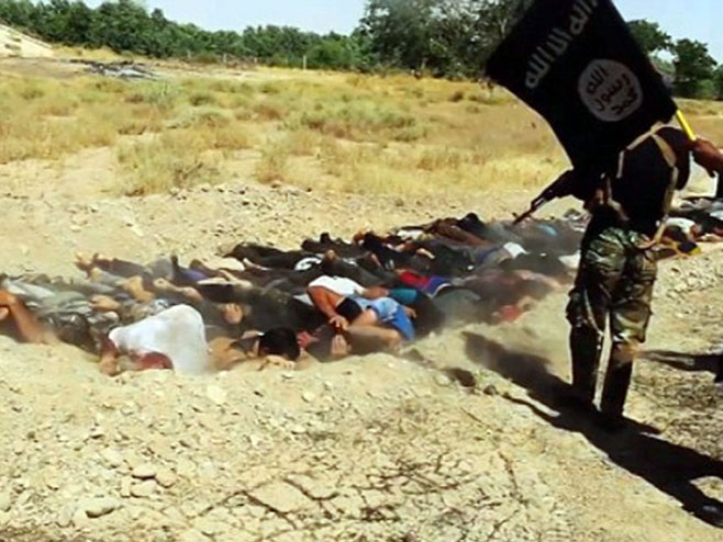 Islamski militanti u Iraku srijeljaju mladiće - Foto: AP