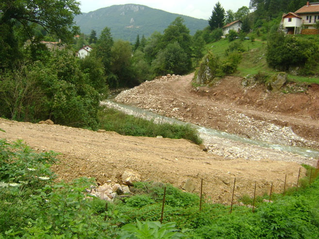 Gradilište male hidroelektrane na rijeci Govzi - Foto: SRNA