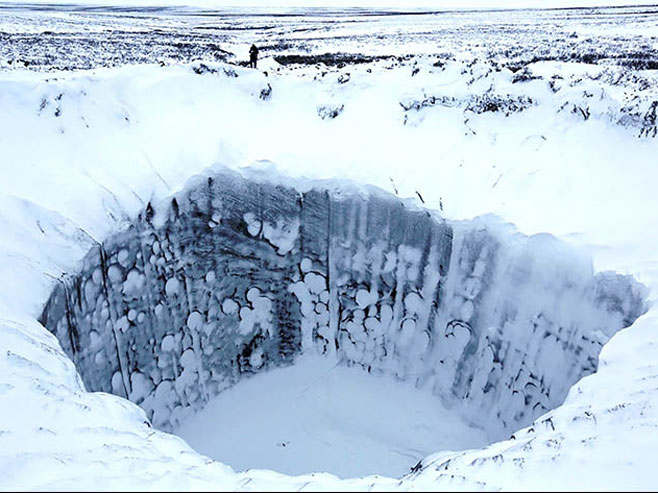 Misteriozna rupa u Sibiru (arhiv)  FOTO:Vladimir Pushkarev/Russian Centre of Arctic Exploration - 
