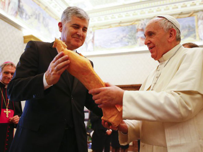 Čović u Vatikanu (arhiva) - Foto: dnevni avaz