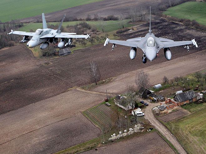 Avioni Natoa iznad Baltika - Foto: REUTERS