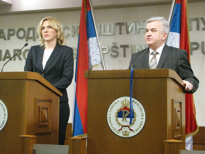 Željka Cvijanović, predsjednica Vlade RS i Nedeljko Čubrilović, predsjednik NSRS - Foto: SRNA