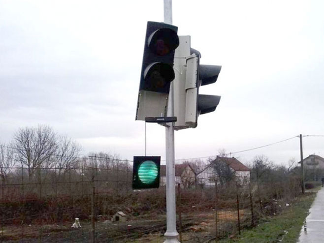 Prijedor: Polomljen novi semafor - Foto: Glas Srpske