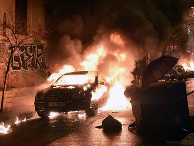Neredi u Atini - Foto: AFP