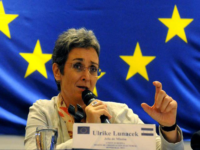 Ulrike Lunaček          (Quelle: ulrikelunacek.eu) - 
