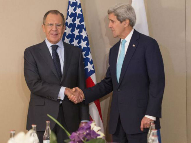 Lavrov i Keri (arhiva) - Foto: AP