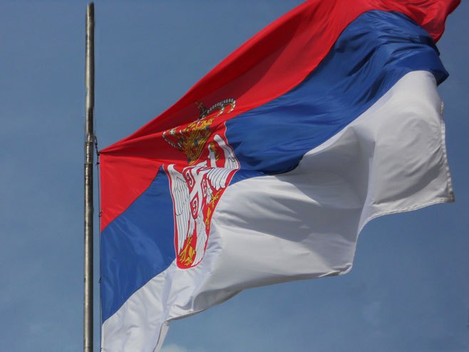 Republika Srbija- zastava na pola koplja - Foto: ilustracija