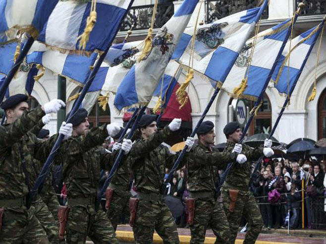Vojna parada u Atini - Foto: AP