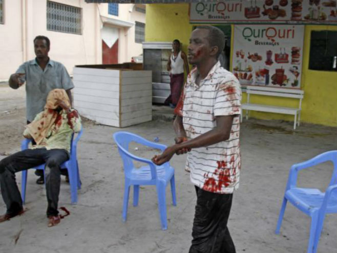 Upad islamista u hotel u Mogadišu - Foto: AP