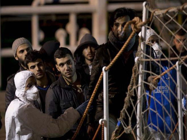 Brodolom u Sredozemnom moru - migranti - Foto: AP