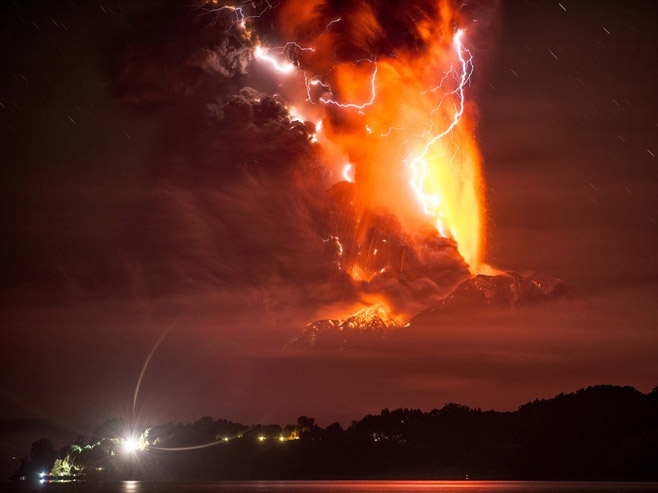 Erupcija vulkana u Čileu - Foto: AFP
