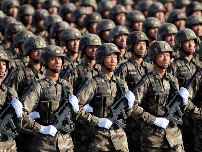 Kineska vojska (foto: www.theguardian.com) - 