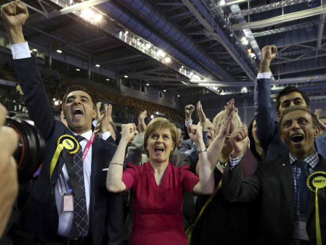 Nikola Sterdžon, lider Škotske nacionalističke stranke - Foto: AP