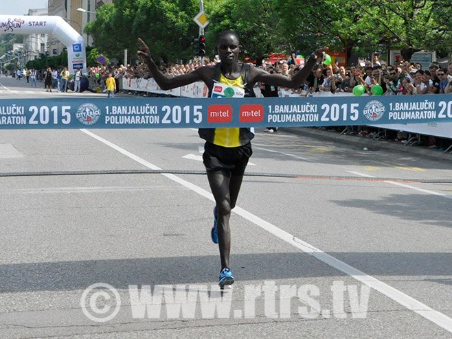Mozes Komon, pobjednih prvog banjalučkog polumaratona - Foto: RTRS