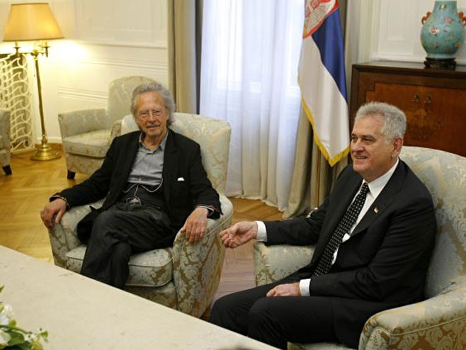 Tomislav Nikolić i Peter Handke - Foto: TANЈUG