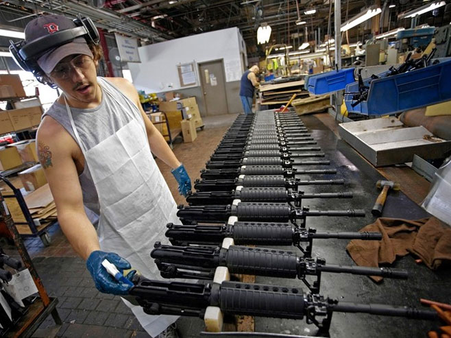 Proizvodnja oružja "Kolt" (Foto: The Wall Street Journal) - 