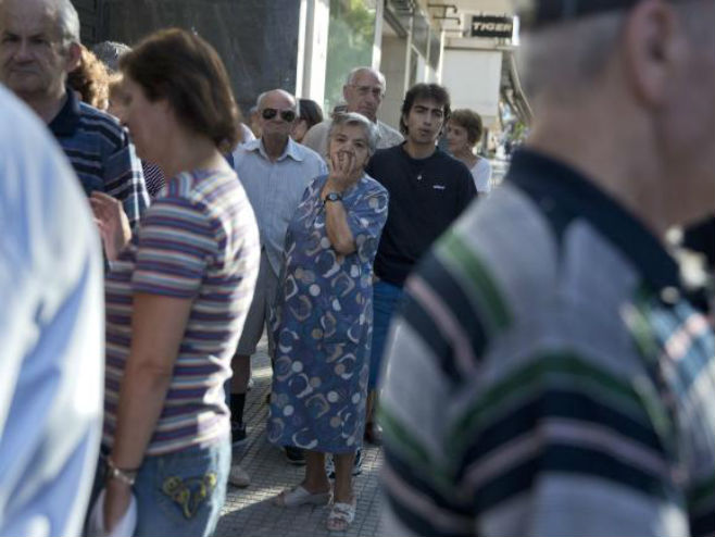Zatvorene banke u Grčkoj - Foto: AP