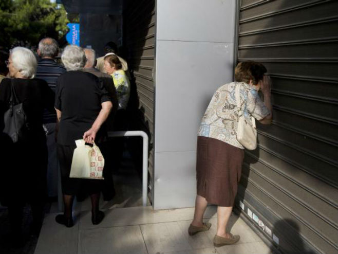 Zatvorene banke u Grčkoj - Foto: AP
