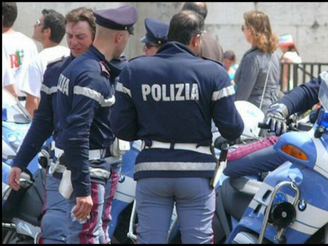 Italijanska policija (PHOTO: VINMEDIA) - 