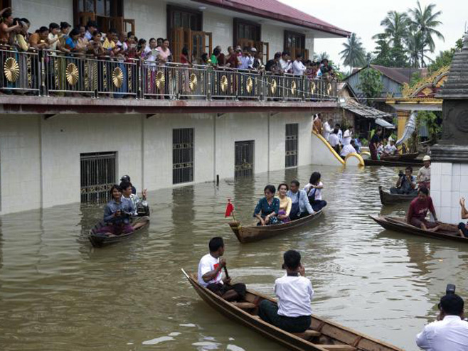 Poplave u Mianmaru - Foto: AP