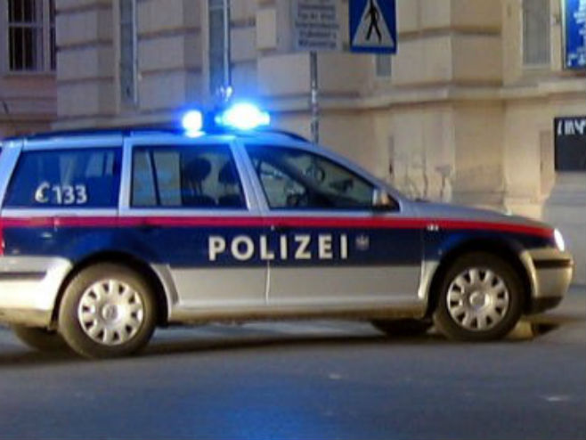 Austrijska policija (foto: thelocal.at) - 