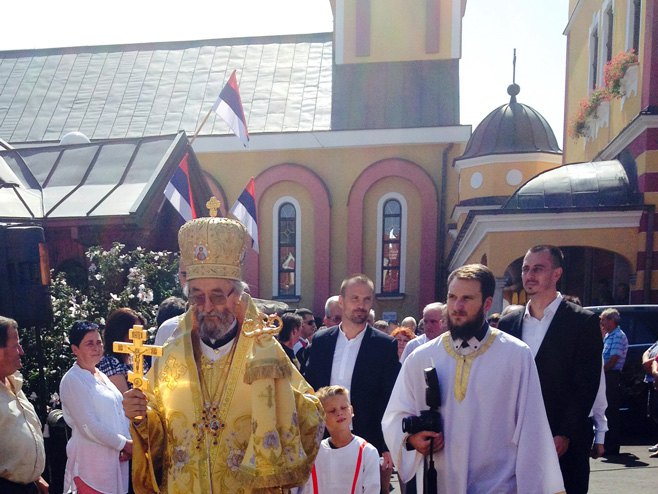 Episkop Јefrem služio liturgiju povodom 120 godina od izgradnje hrama u K.Dubici - Foto: SRNA