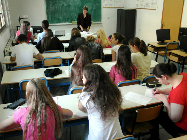 Osnovna škola u Petrovu - Foto: SRNA