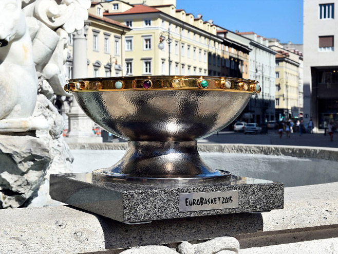 Trofej Evropskog prvenstva u košarci 2015 (foto:eurobasket2015.org) - 
