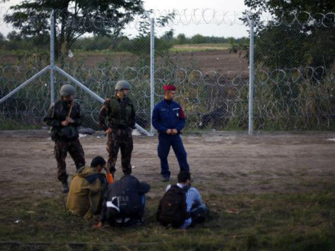 Mađarska: Privođenje izbjeglica - Foto: AP