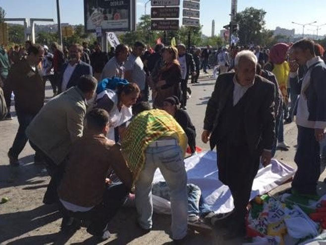 Samoubilački napad u Ankari (Foto: HÜRRİYET- DHA -AA) - 