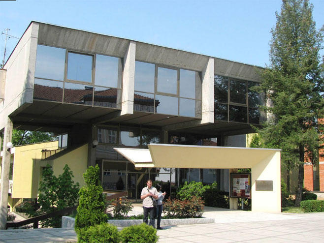 Centar za kulturu u Derventi - Foto: panoramio.com
