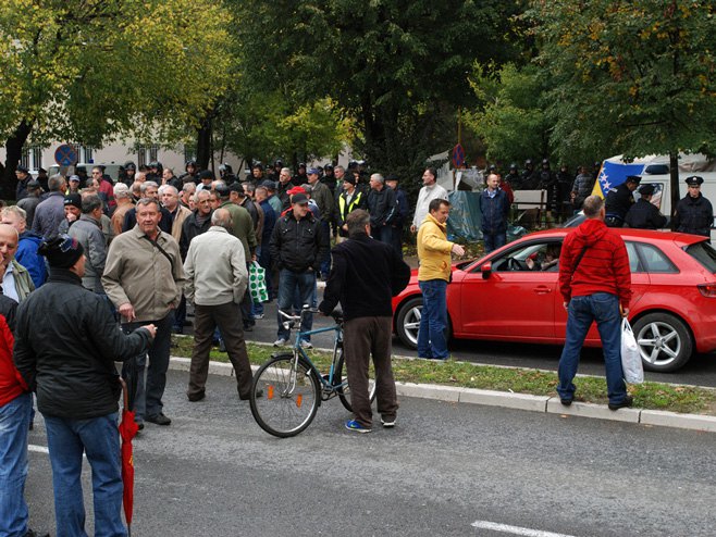 Štrajk u Tuzli - Foto: klix.ba