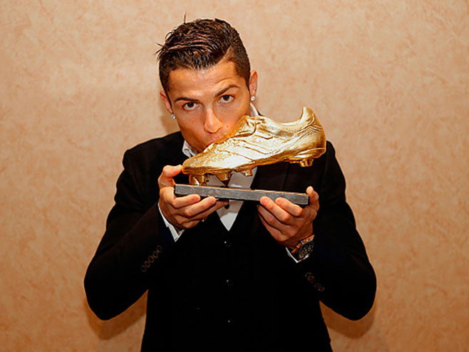 Ronaldo primio četvrtu "Zlatnu kopačku" (Foto: goal.com) - 