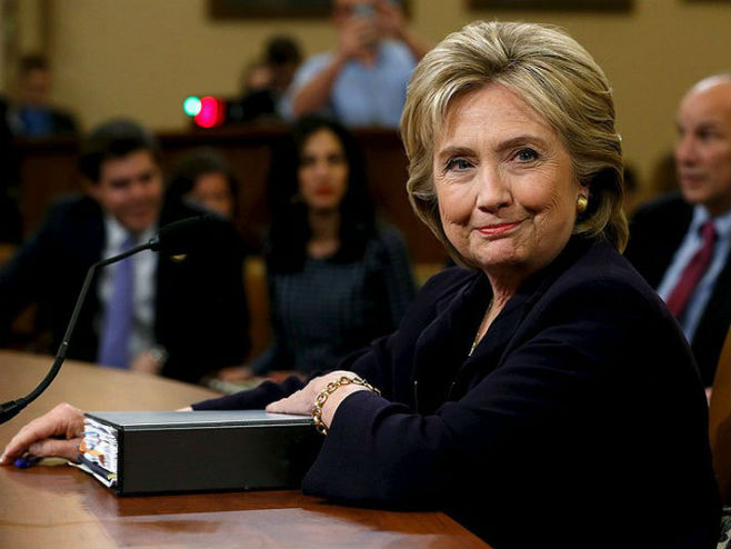 Hilari Klinton (foto: Twitter/@TelegraphNews) - 