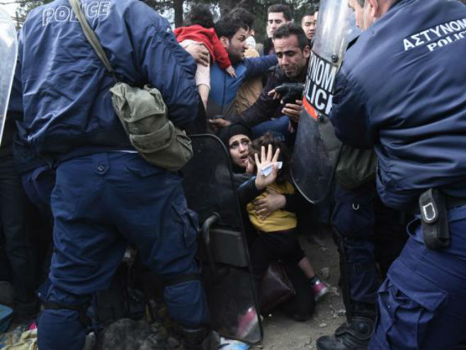 Protesti migranata u Makedoniji - Foto: AP