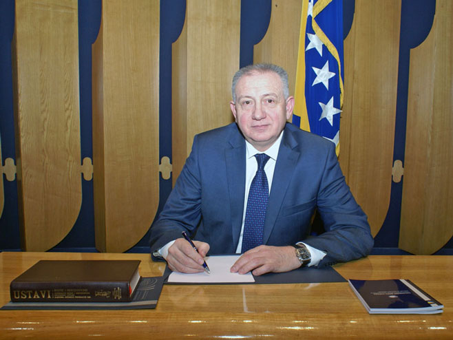 Bariša Čolak (Foto: parlament.ba) - 