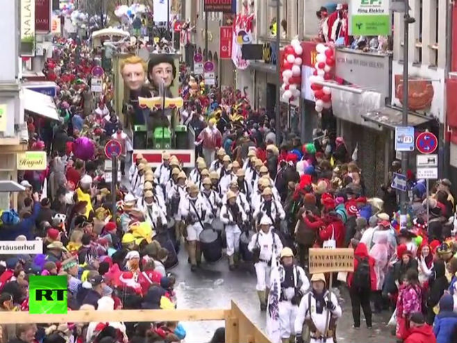 Karneval u Kelnu - Foto: Screenshot